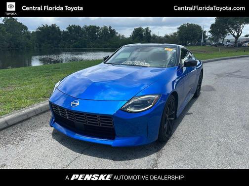 Seiran Blue Metallic/Super Black 2024 Nissan Z Performance Auto