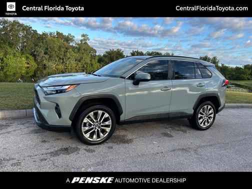 2022 Toyota RAV4 XLE Premium