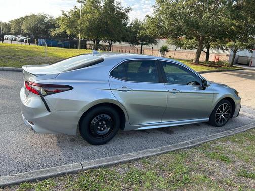 Celestial Silver Metallic 2024 Toyota Camry SE