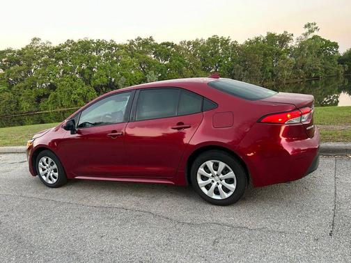 2023 Toyota Corolla Hybrid LE