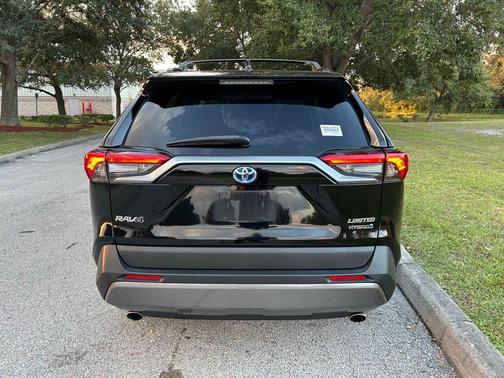 2019 Toyota RAV4 Hybrid Limited