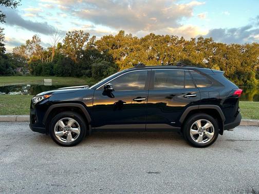 2019 Toyota RAV4 Hybrid Limited