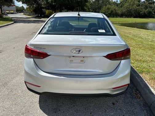 2019 Hyundai Accent SE