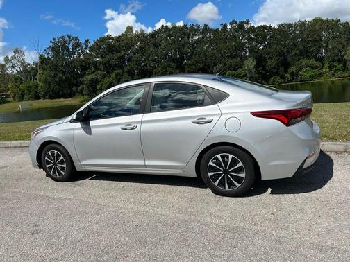 2019 Hyundai Accent SE