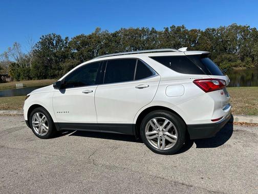 2020 Chevrolet Equinox Premier w/2LZ