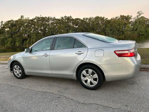 2007 Toyota Camry LE