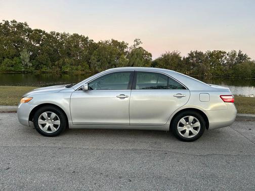 2007 Toyota Camry LE