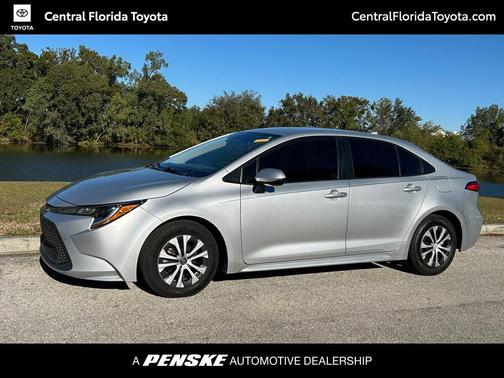 2022 Toyota Corolla Hybrid SE