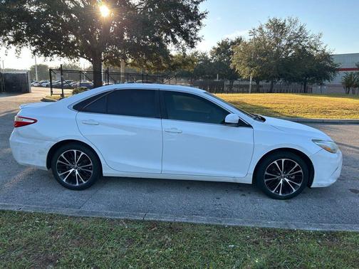 2017 Toyota Camry XSE