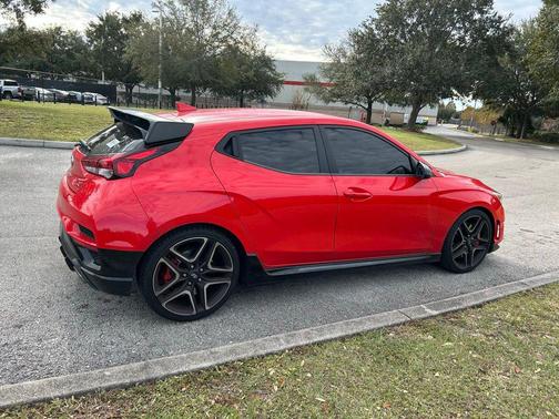 2022 Hyundai Veloster N Base