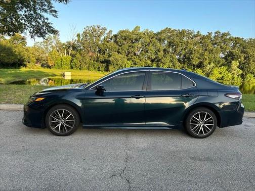 2021 Toyota Camry SE