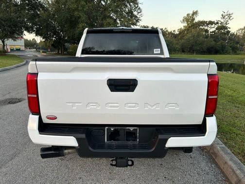 2024 Toyota Tacoma SR5