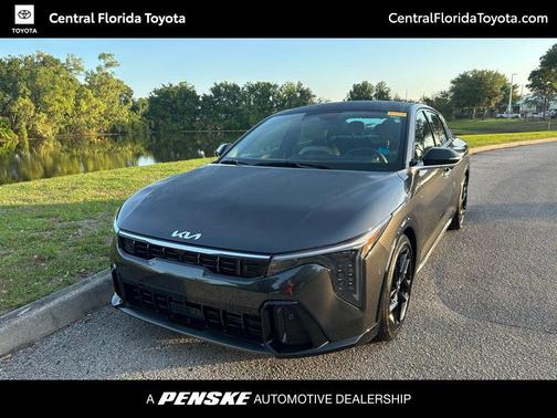 Interstellar Gray 2025 Kia K4 GT-Line Turbo