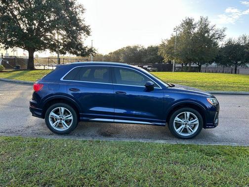 2021 Audi Q3 45 S line Premium