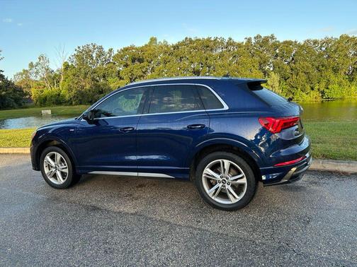 2021 Audi Q3 45 S line Premium