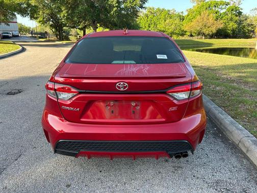Barcelona Red Metallic 2021 Toyota Corolla SE