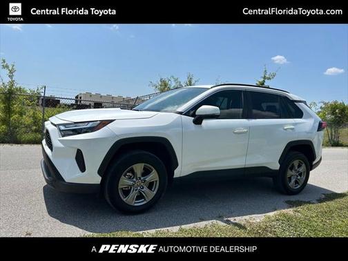 2023 Toyota RAV4 XLE