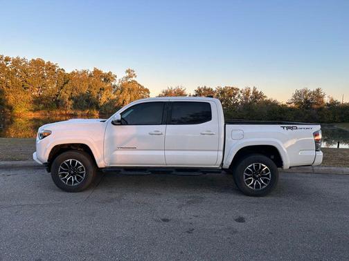 2021 Toyota Tacoma TRD Sport