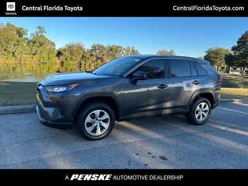 2022 Toyota RAV4 LE