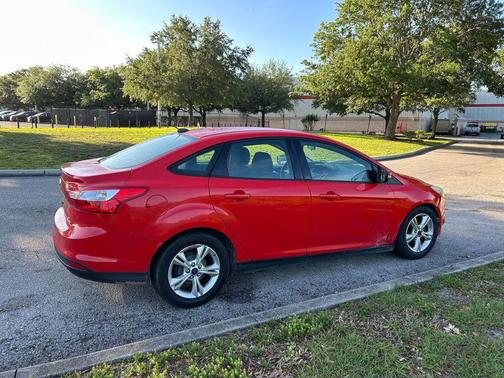 RACE RED 2014 Ford Focus SE