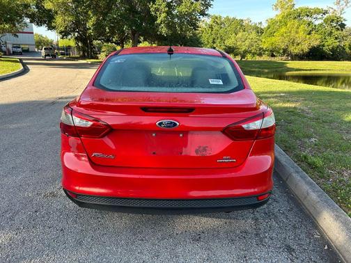 RACE RED 2014 Ford Focus SE