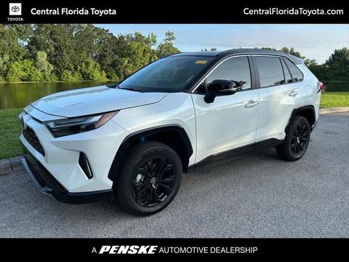 2023 Toyota RAV4 Hybrid SE