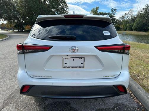 2023 Toyota Highlander Limited