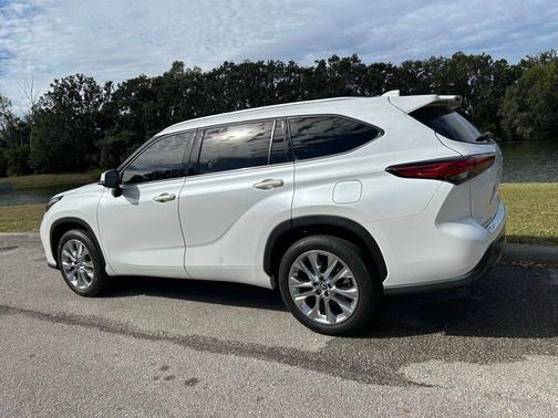 2023 Toyota Highlander Limited
