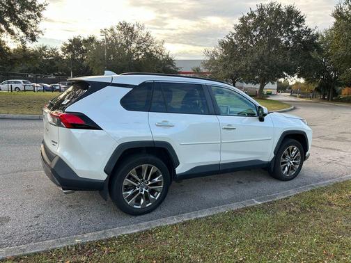 2019 Toyota RAV4 Limited