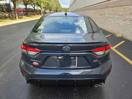 Underground 2025 Toyota Corolla SE