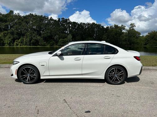 2023 BMW 330e Base