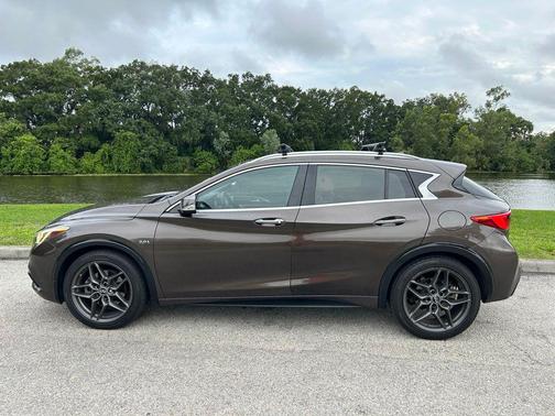 Chestnut Bronze 2017 INFINITI QX30 Premium