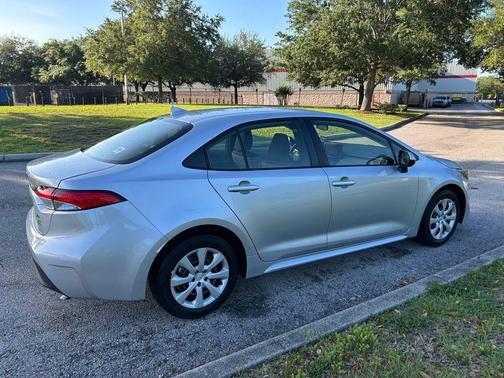 Classic Silver Metallic 2023 Toyota Corolla LE