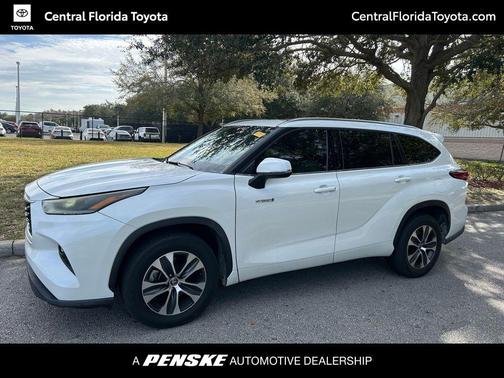 2021 Toyota Highlander Hybrid XLE