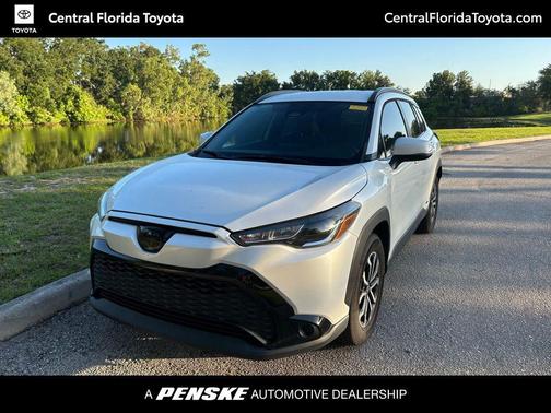 Wind Chill Pearl 2023 Toyota Corolla Hybrid SE