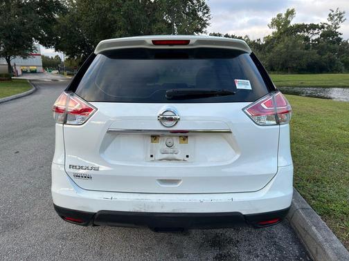 2016 Nissan Rogue S