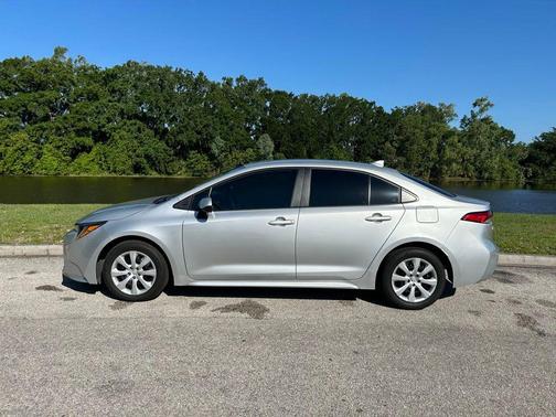 Classic Silver Metallic 2024 Toyota Corolla LE