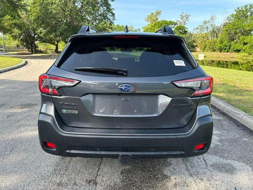 2025 Subaru Outback Onyx Edition XT