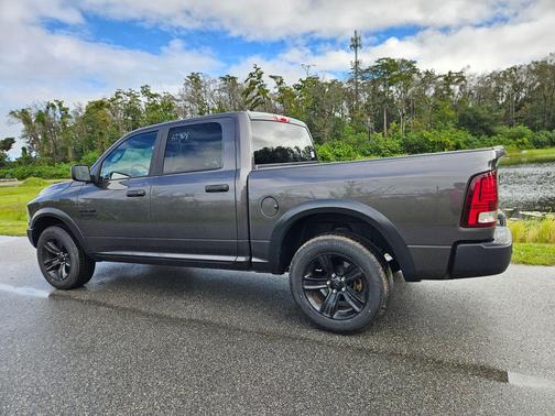 2024 RAM 1500 Classic Warlock Crew Cab 4x4 5'7' Box