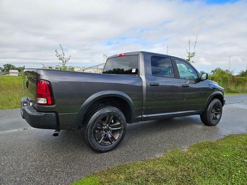 2024 RAM 1500 Classic Warlock Crew Cab 4x4 5'7' Box