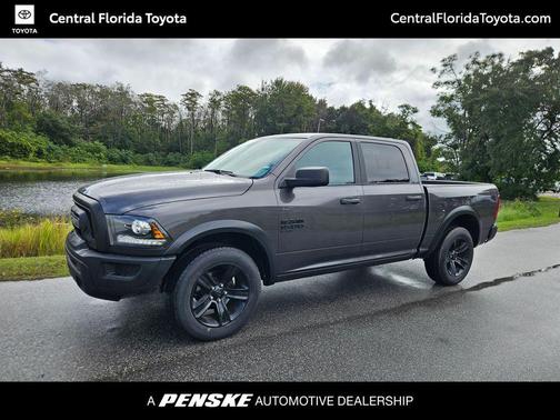 2024 RAM 1500 Classic Warlock Crew Cab 4x4 5'7' Box