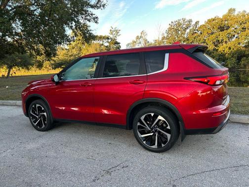 2022 Mitsubishi Outlander ES 2.5 2WD