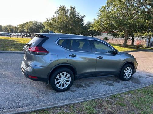 Gun Metallic 2018 Nissan Rogue S