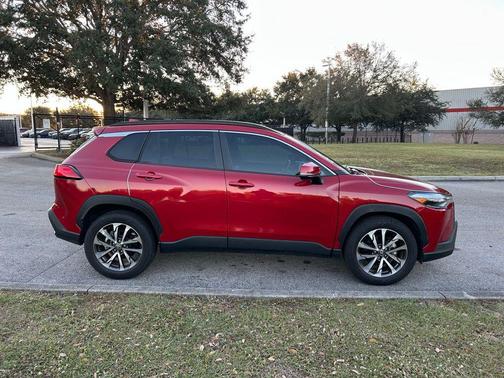 2022 Toyota Corolla Cross XLE