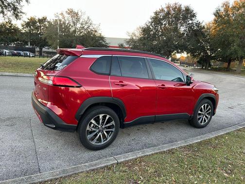 2022 Toyota Corolla Cross XLE