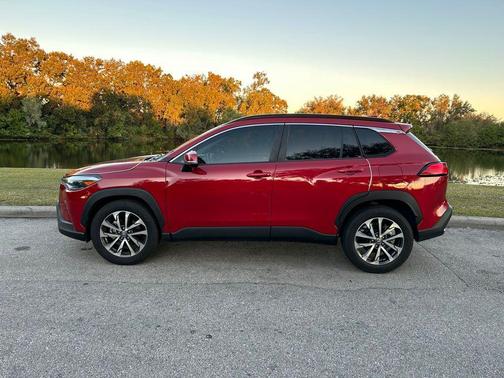 2022 Toyota Corolla Cross XLE