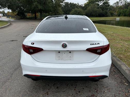 2020 Alfa Romeo Giulia Base