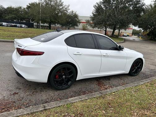 2020 Alfa Romeo Giulia Base