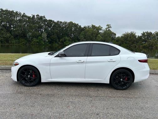 2020 Alfa Romeo Giulia Base