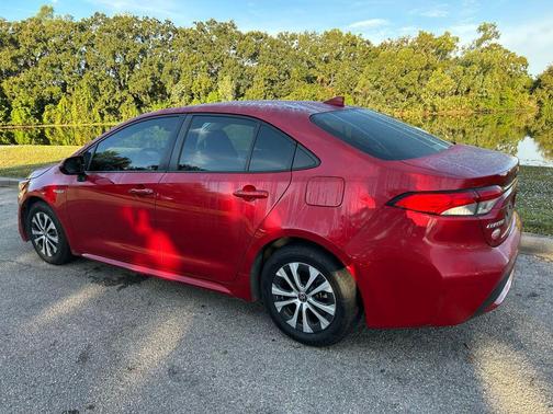 2021 Toyota Corolla Hybrid SE